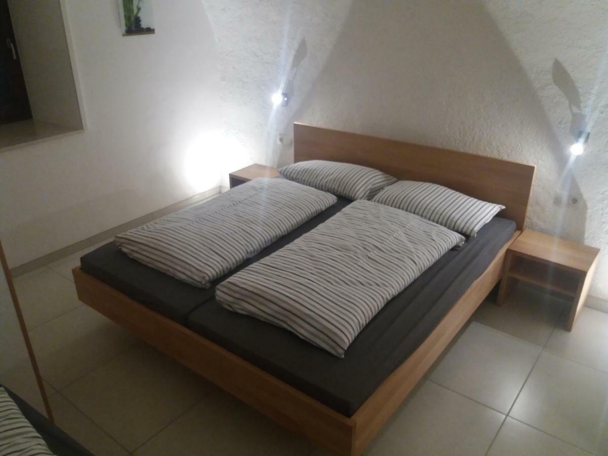 Haus Moeltner - Apartment "Weinansetz" Caldaro Eksteriør billede